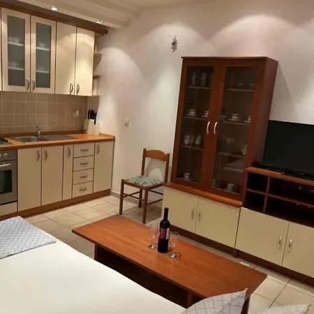 Studioapartman Kata *